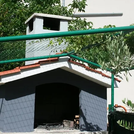 Apartman With Garden And View *